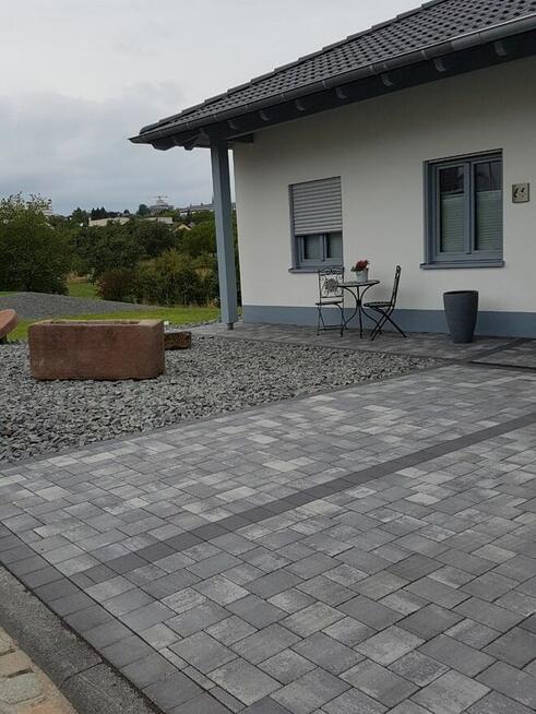 Brukarstwo, Bruki, Układanie kostki, Kostka brukowa Zielona