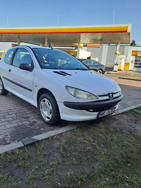 Samochód osobowy peugeot 206 rok 2003 niski przebieg 139177
