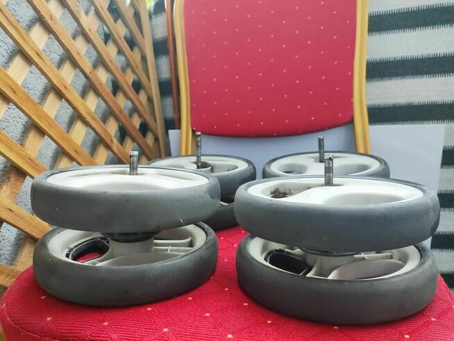 Kółka do wózka spacerówki Przednie tylne koła Chicco Sprint