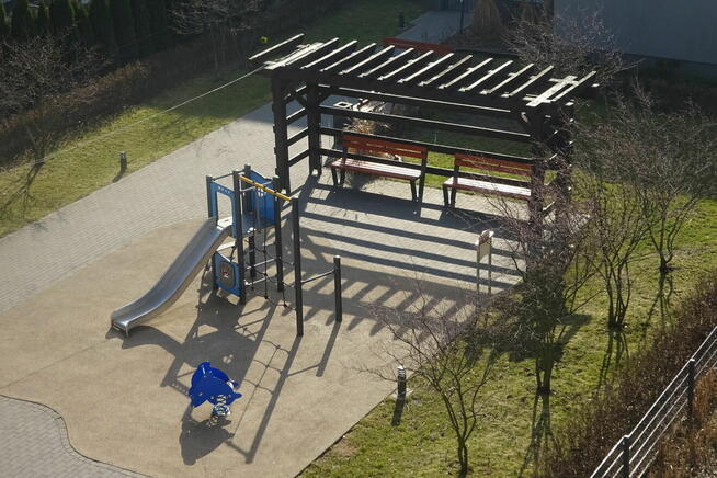 REZERWACJA Klimatyzowane, skomunikowne, ciche