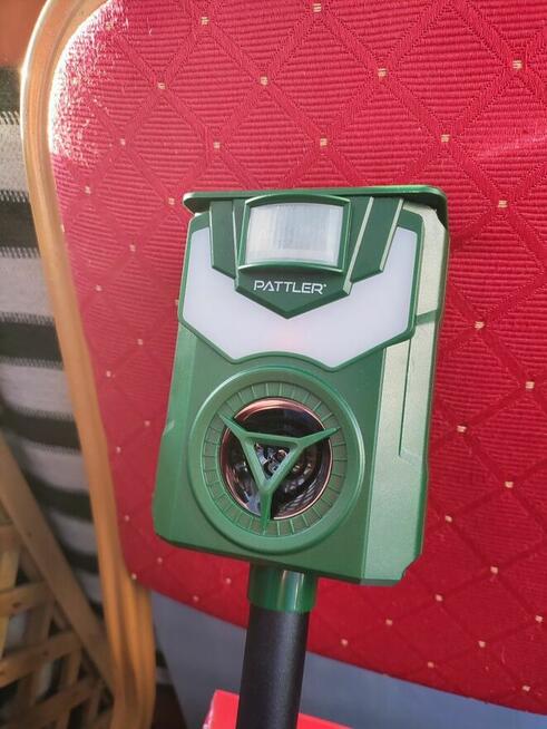 Odstraszacz Solarny na Ptaki Gołębie Kuny Psy Koty zwierząt