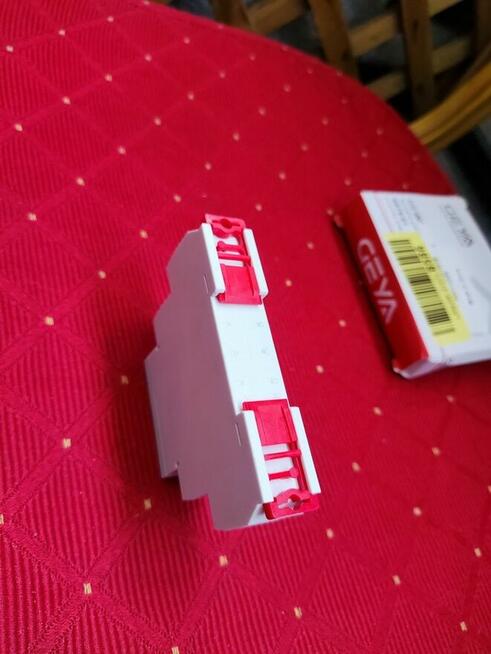 Przekaźnik czasowy cyklu GRT8-S1 Mini asymetryczny zegar