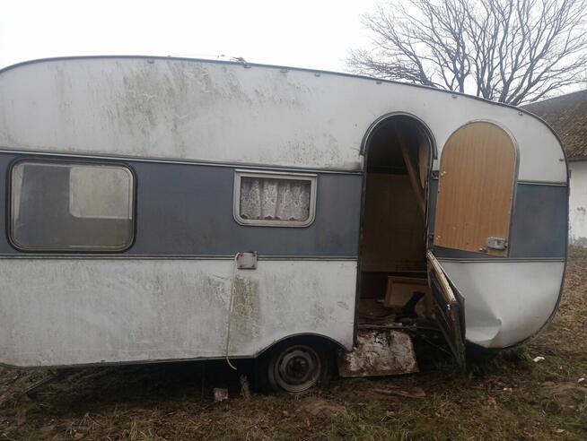 Syndyk sprzeda przyczepę kempingową IMV ADRIA 450