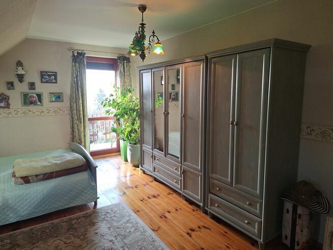 Sprzedam zadbany dom z pięknym ogrodem