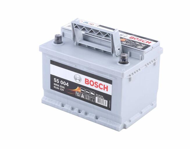 Akumulator 61Ah 600A Bosch S5004 PRAWY PLUS