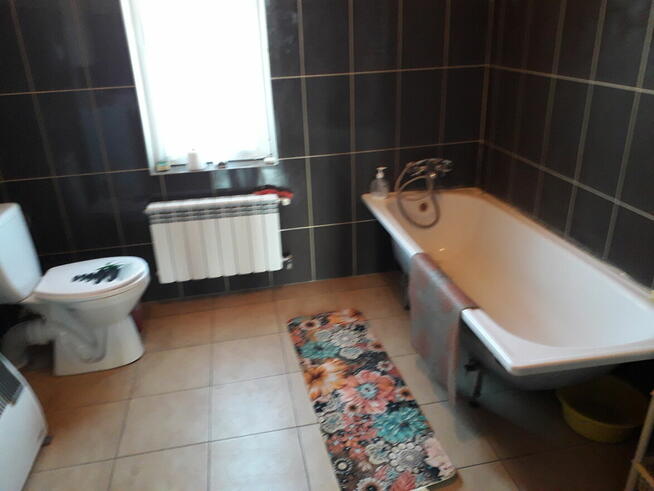 sprzedam drewniany dom na wsi z ogródkiem