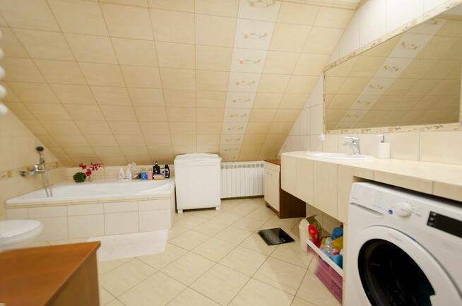 Dom w Maćkowicach – Komfort, przestronność i nowoczesne rozw