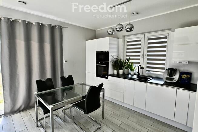 Rodzinny dom w zielonej okolicy Sułkowa