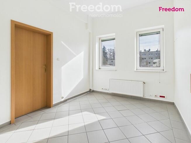 Biura do wynajęcia – 5 lokali od 11 do 200 m²