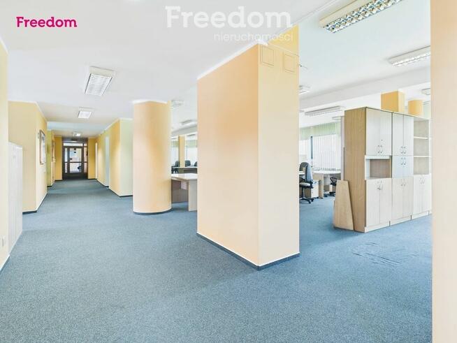 Biura do wynajęcia – 5 lokali od 11 do 200 m²