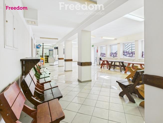 Lokal gastronomiczny 152 m² w biurowcu