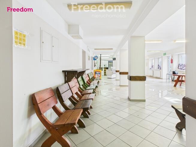 Lokal gastronomiczny 152 m² w biurowcu