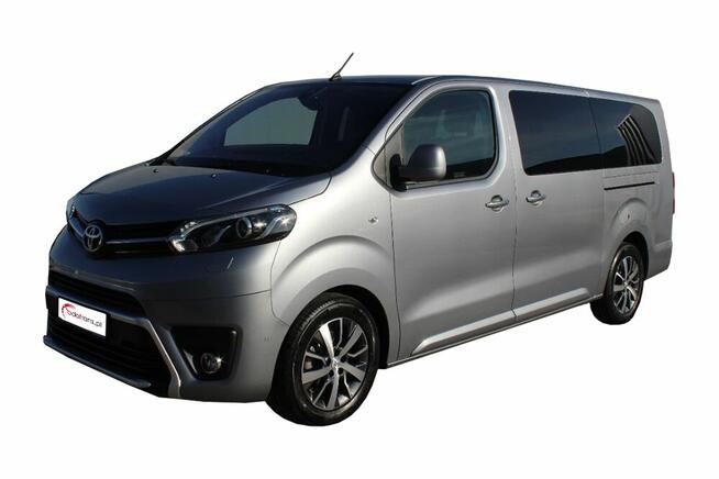 Wynajem busów 7 i 9 osobowych