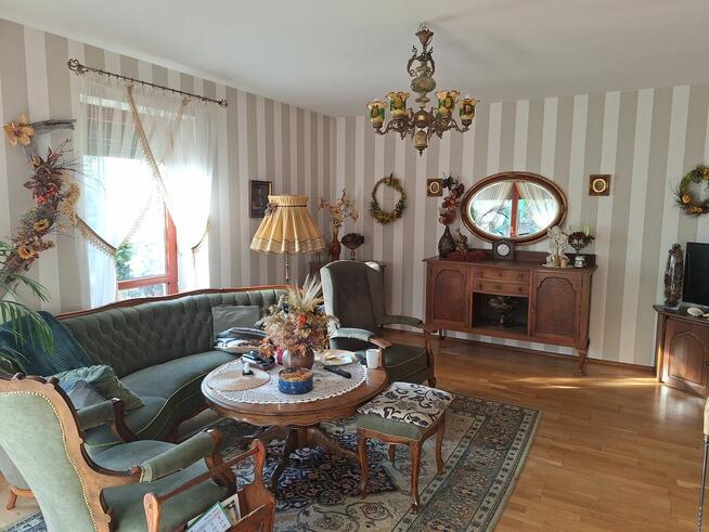 Sprzedam zadbany dom z pięknym ogrodem