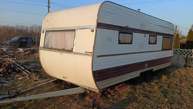 Sprzedam przyczepę kempingową