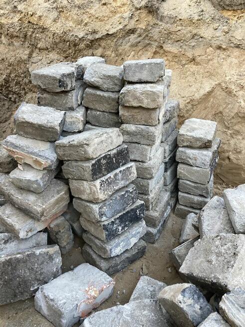 Bloczek betonowy z odzysku około 500 sztuk 1,50 pln za szt.