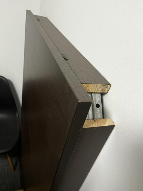 Sprzedam stół brązowy rozkładany 140x85