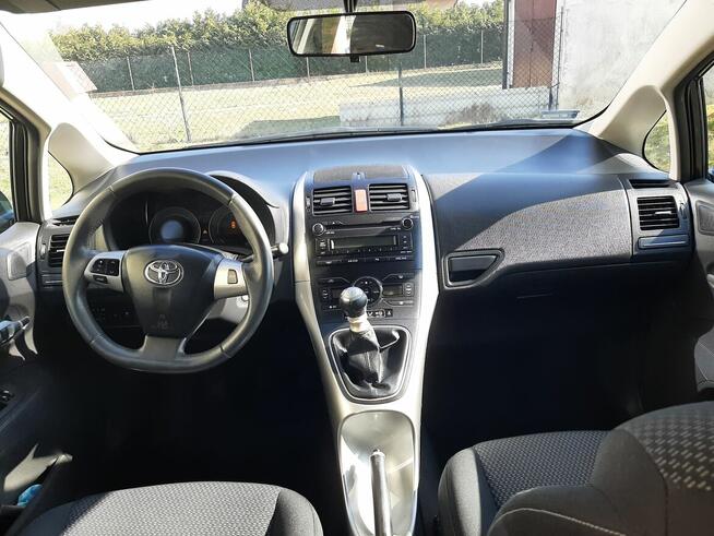 Sprzedam Toyote Auris 2011rok