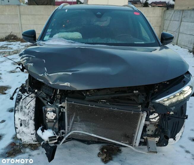 DS Automobiles DS 7 Crossback 1.6PureTech Performance Line +