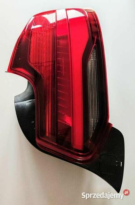 Lampa Tył Prawa BMW F22 LCi Lift Wersja USA