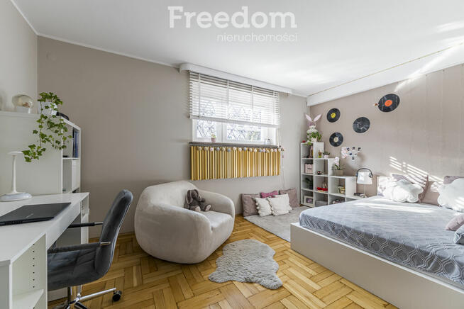 Budynek handlowy z domem wolnostojącym - Legionowo