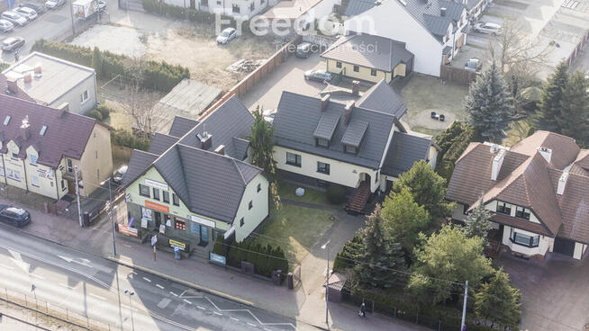 Budynek handlowy z domem wolnostojącym - Legionowo