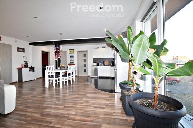 Nowoczesny, klimatyzowany dom parterowy z garażem