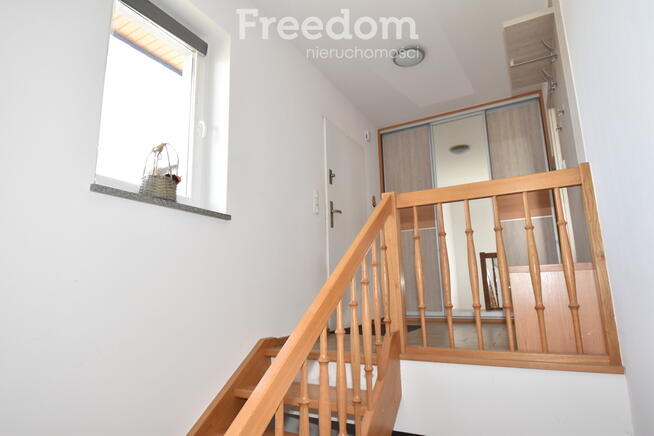 Nowoczesny, klimatyzowany dom parterowy z garażem