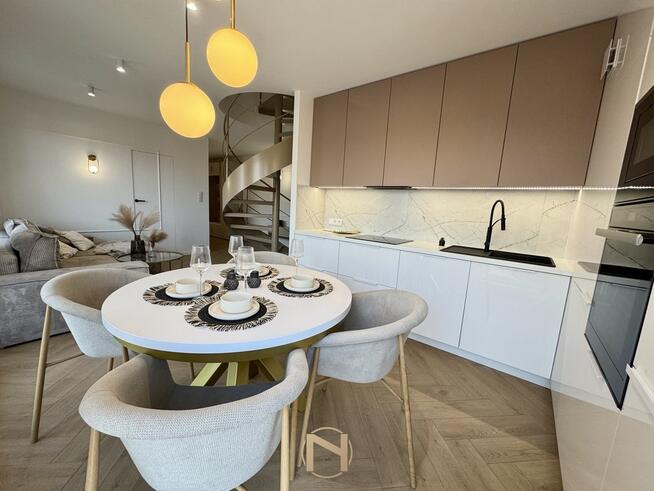 DWUPOZIOMOWE M Z WIDOKIEM NA PANORAME GORZÓW