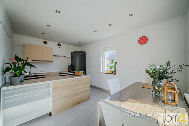 Dom Radłów, Kolejowa