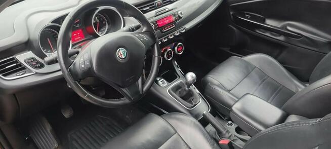 Alfa Romeo Giulietta skórzana tapicerka, piękny kolor- wiśnia, GWARANCJA.