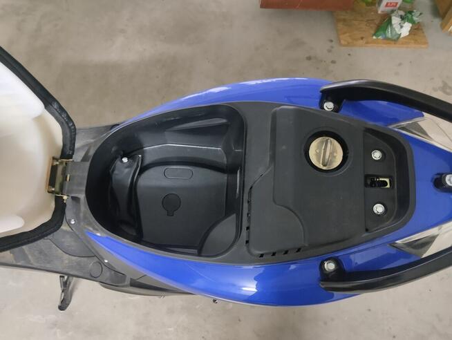 Skuter Barton flash 4t