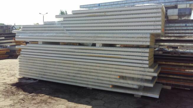 Płyty warstwowe dwuwarstwowa obornicka izolacyjna