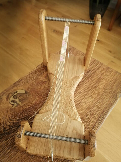 Krosno drewno dębowe zdobione krosno do wyrobu bransoletek