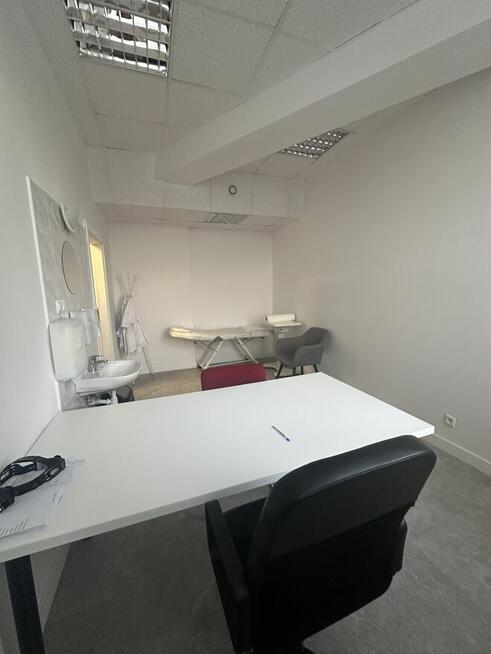 Oferujemy do podnajmu w pełni wyposażone gabinety lekarskie!