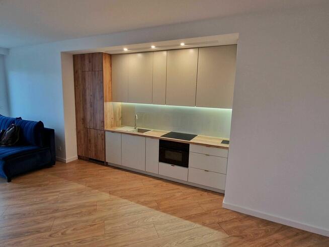 Meble na wymiar ; kuchnie na wymiar ; zabudowa meblowa