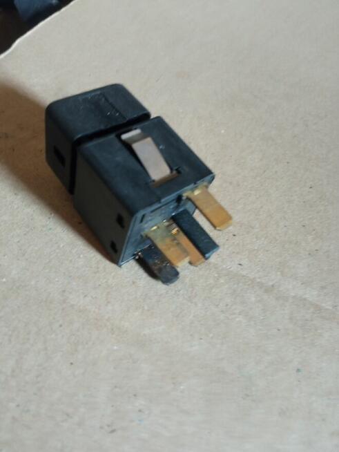 Włącznik świateł przeciwmgłowe tył opel astra F