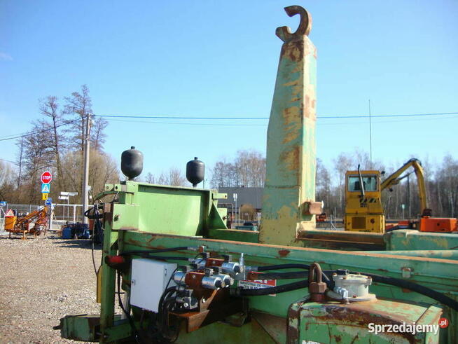 przyczepa hakowiec WAF do ciągnika