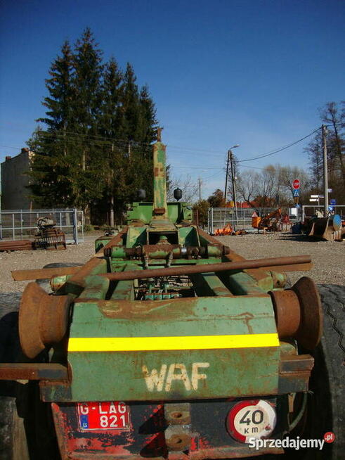 przyczepa hakowiec WAF do ciągnika