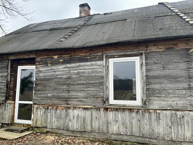 Dom drewniany z bali i desek do rozbiórki