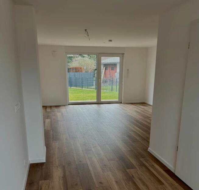 Montaż, paneli podłogowych, winylowych, parkietu, remonty