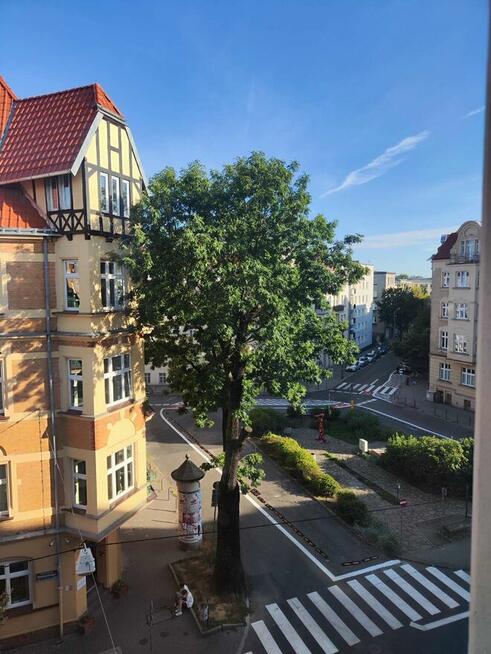 Wynajmę odstąpię pokój w mieszkaniu 5 pokojowym