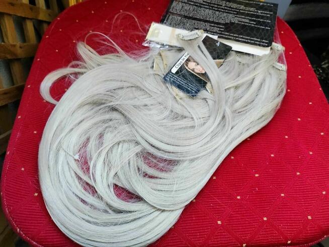 Peruka Damska długie włosy jasny blond doczepki treski