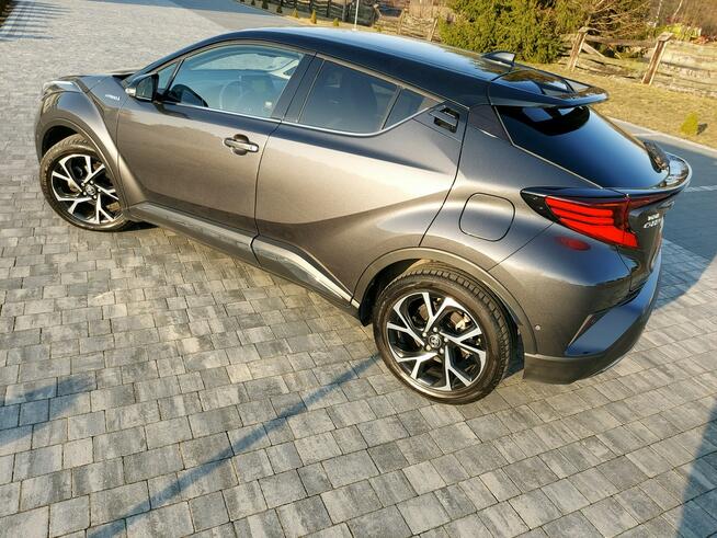 Toyota C-HR 2.0 hybryd Business Edition climatronic kamera grzane fotele