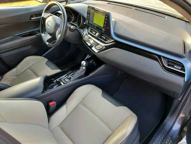 Toyota C-HR 2.0 hybryd Business Edition climatronic kamera grzane fotele