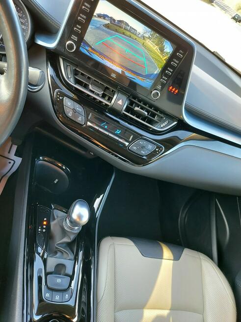 Toyota C-HR 2.0 hybryd Business Edition climatronic kamera grzane fotele