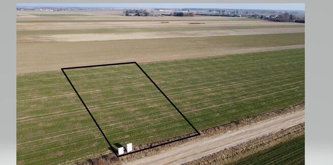 Na sprzedaż działka budowlana 1516 m² – Czuryły