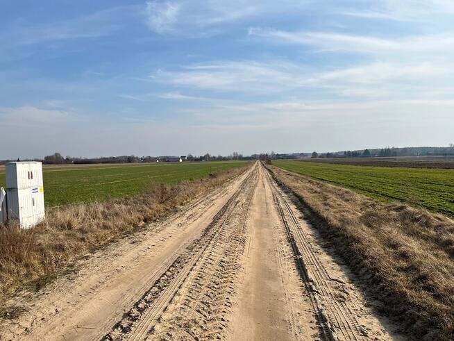 Na sprzedaż działka budowlana 1516 m² – Czuryły