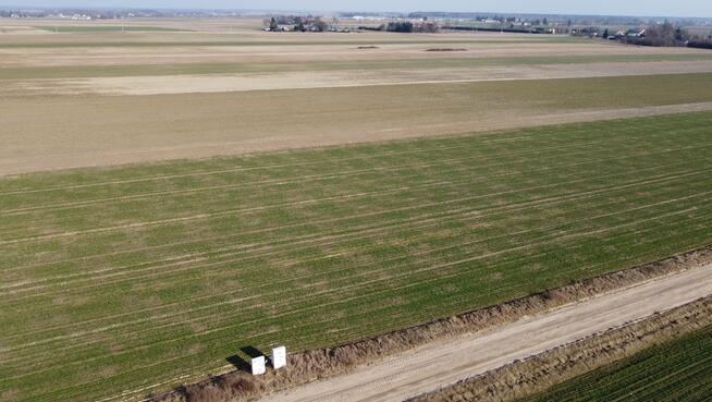 Na sprzedaż działka budowlana 1516 m² – Czuryły