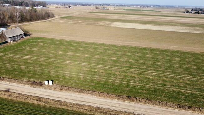 Na sprzedaż działka budowlana 1516 m² – Czuryły